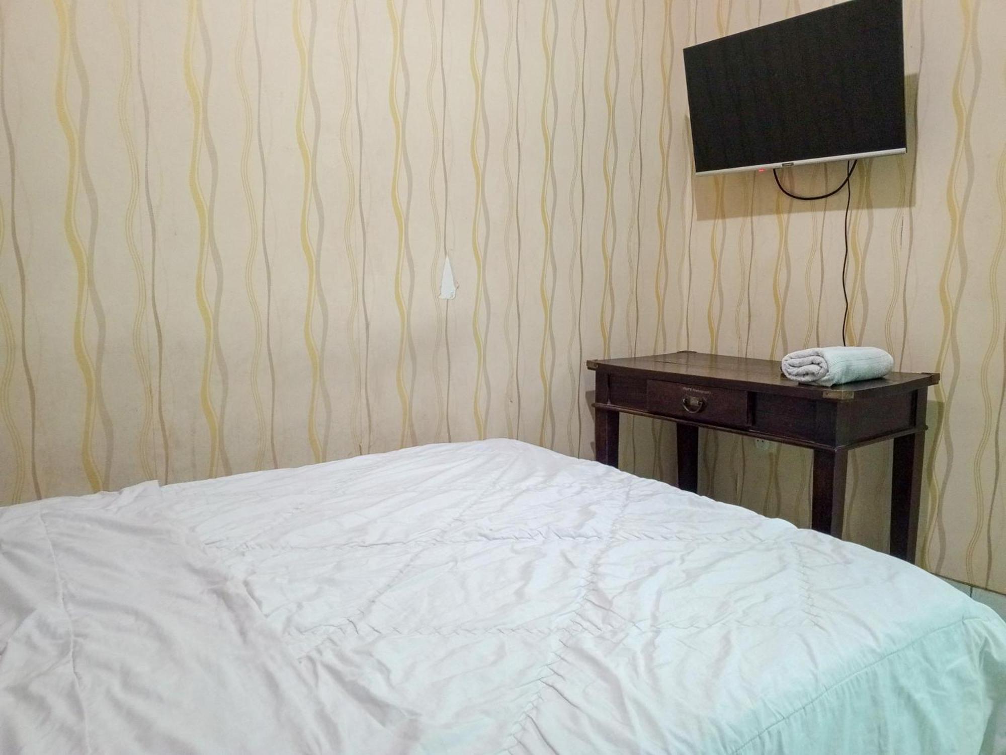 Trihakso Guest House Near Kaliurang Redpartner Слеман Экстерьер фото